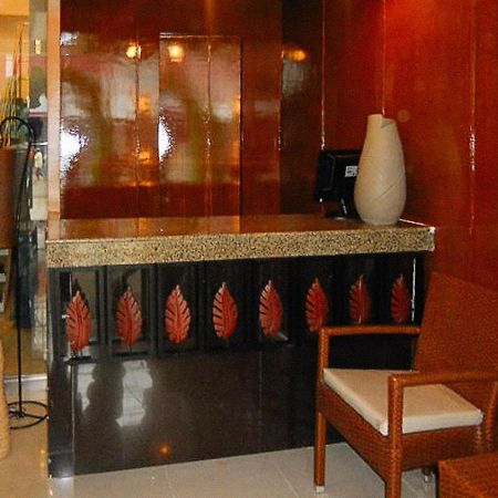 Sky Garden Hotel By Reddoorz Roxas City Exterior foto