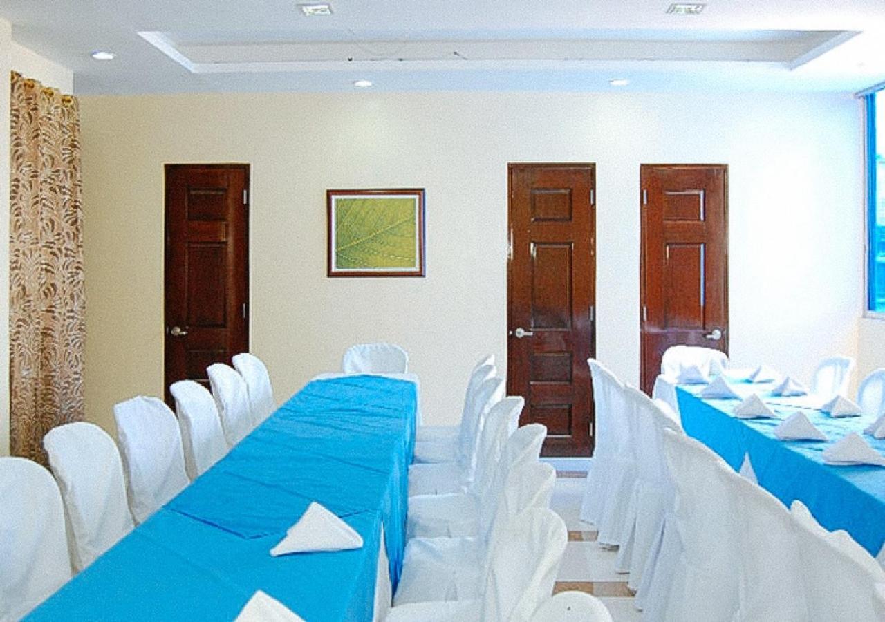 Sky Garden Hotel By Reddoorz Roxas City Exterior foto
