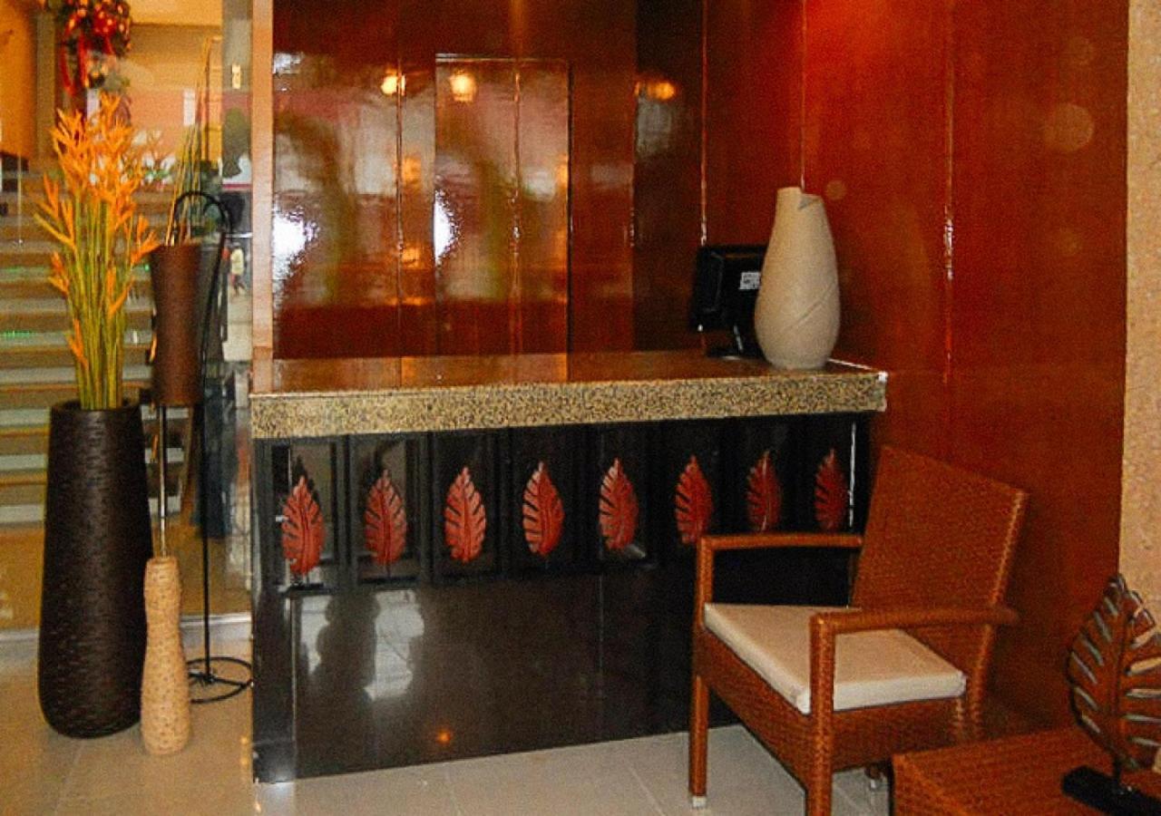 Sky Garden Hotel By Reddoorz Roxas City Exterior foto